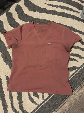 Figs Mauve Catarina One Pocket Scrub Top Small